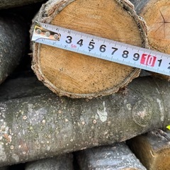 薪　約15キロ　焚き火　薪ストーブ　の画像