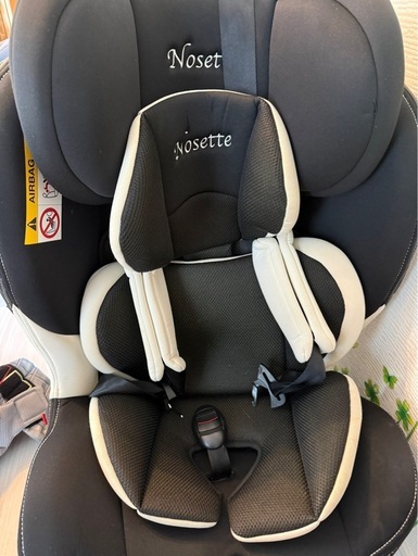 ISOFIXチャイルドシート ０歳〜１２歳頃まで使用可能