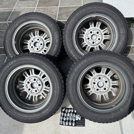 エスクァイア スタッドレスタイヤ・ホイールセット 195/65R15