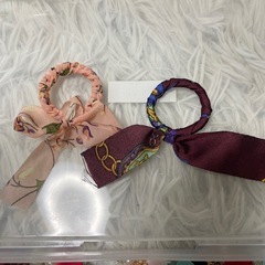 大量　タッセルの画像