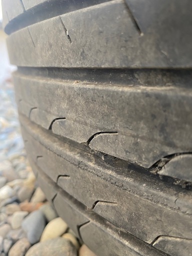 溝あり205/55R16 ヨコハマ　レクサス CT プリウス インプレッサ レガシィ　等に 4本 
