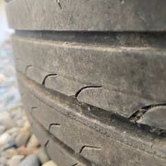溝あり205/55R16 ヨコハマ　レクサス CT プリウス インプレッサ レガシィ　等に 4本 の画像