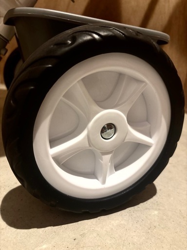超美品 BTM 三輪車 trike グレー 徹底洗浄・除菌済み 人気カラー