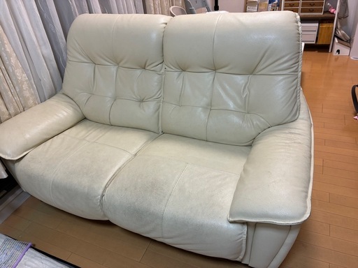 【値下げ中】ソファー売ります！ 展示中のソファー値下げしました！新生活の準備は是非トレファク本庄店