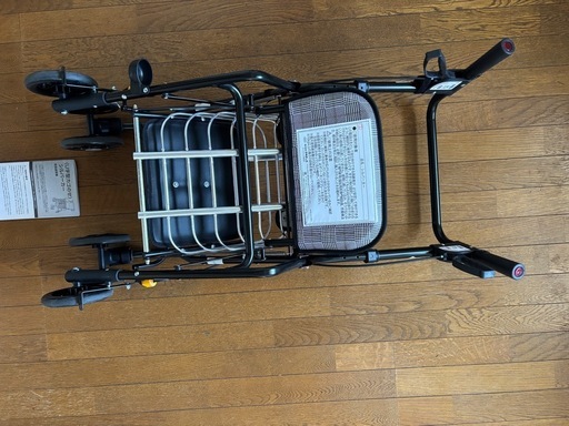 マキテック　U型　かごのせ　シルバーカー(未使用品35%引)早い者勝ち