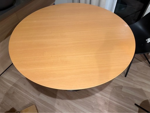 【美品　ダイニングテーブル】アルフレックス／美品／直径約120cm
