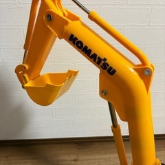 乗れるショベルカーのおもちゃの画像