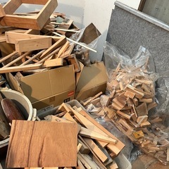 木工品製作による、端材、切れっぱしの画像