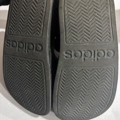 adidas☆ｻﾝﾀﾞﾙ18cmの画像