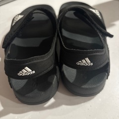 adidas☆ｻﾝﾀﾞﾙ18cmの画像