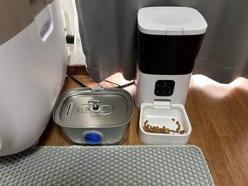     PetSnowy 自動猫トイレ 1年使用 動作良好 付属品あり
