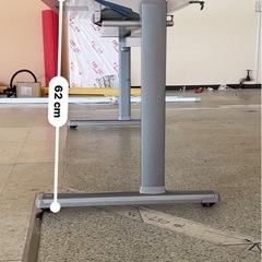 折りたたみ会議机の画像