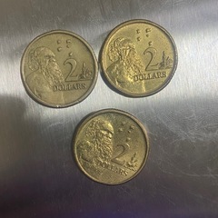 古いお金の画像