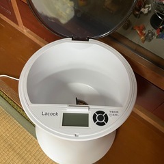 餌やり機、自動給餌器の画像