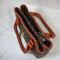 ハンドバッグ レディース ミニサイズ柄もの 鞄 上品　シンプル　PUレザーの画像