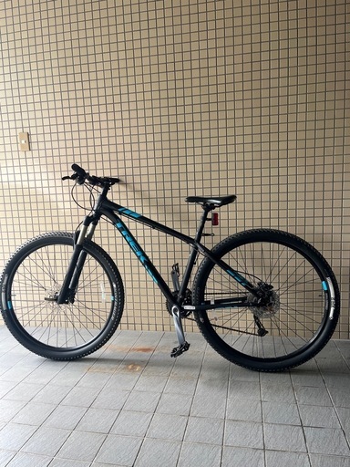 TREKトレックX-Caliber7 29インチ MTB 17.5サイズ ヘルメット等セット