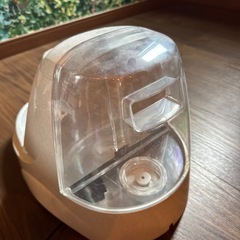 【美品】ドリンクウェル プラチナム ペットファウンテン（自動給水器）の画像