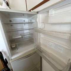 日立冷蔵庫の画像