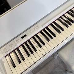 Roland 電子ピアノ F-140R 2018年製の画像