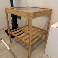 IKEAサイドテーブル竹の画像