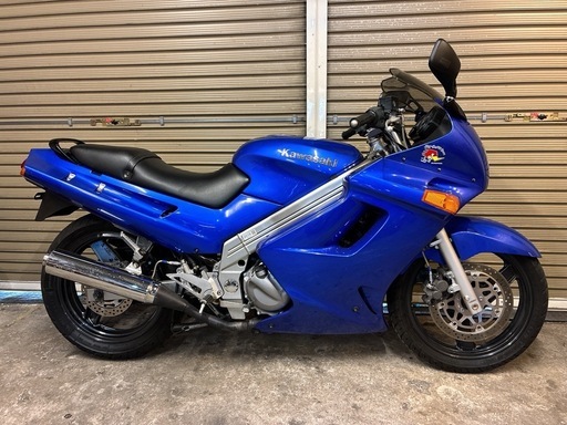カワサキ　ZZR250 配送可能　支払いは現金or振り込みも可能