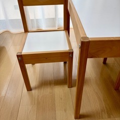 IKEA   キッズ　テーブルチェアセットの画像