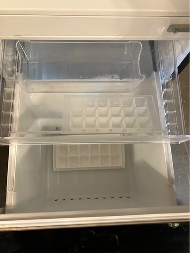 【中古】ブラック冷蔵庫 YRZ-F15LK 156L