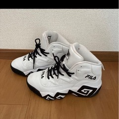 FILA フィラ マッシュバーン ブラック NBA シグネチャーモデル 白 厚底の画像
