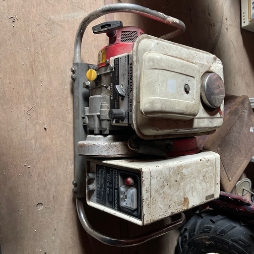 発電機　HONDA E800nジャンク