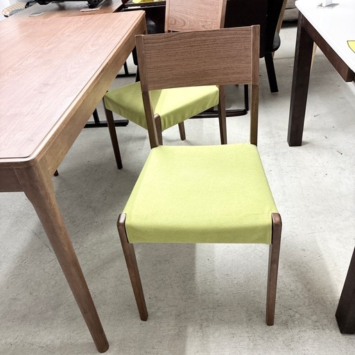 【ドリーム池田店♪ジモティ割対象品】ダイニング4点セット　ダークブラウン　ベンチ×1/イス×2/テーブル×1【99680000038608】 ドリーム池田】◎ジモティ割7%◎木製テレビボードダークブラウン