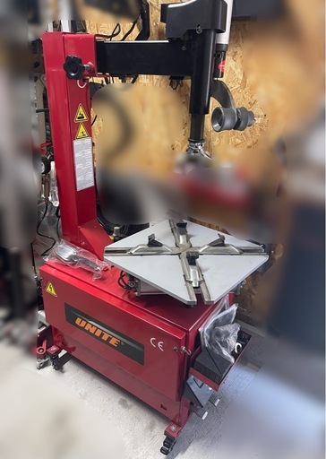 ‼️最終値下げ致します。‼️タイヤチェンジャー　美品　使用少ない　作動確認済み ホイールバランサー TopGear-ZX 100v - ㈱長江産業 タイヤチェンジャー