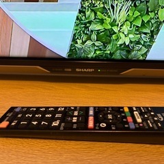 SHARP シャープ　53型テレビの画像