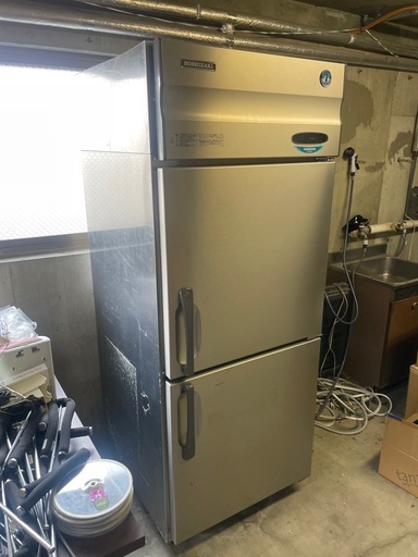 ホシザキ製冷蔵庫628L100v