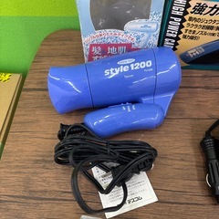 ドライヤー 車内掃除機の画像