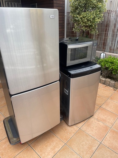 冷蔵庫、洗濯機、電子レンジです。3点とも2022年製ですごく美品です 