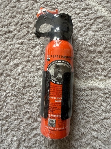 【新品・未使用】熊撃退スプレー