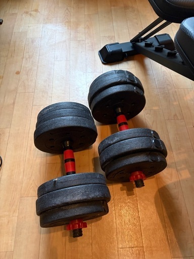 トレーニングベンチ＋ダンベルセット（片方10.5kg）