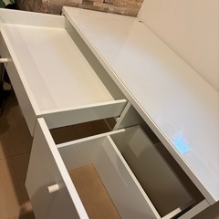 家具ドレッサーの画像