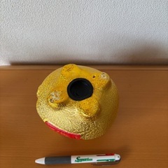 新品　ぶた貯金箱　金色の画像