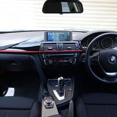 検査10年1月320i スポーツ 実走行6万km/HDDナビ/Bluetoothオーディオ/バックカメラ/コンフォートアクセス/デイライト/点検記録簿/ミラーETCの画像