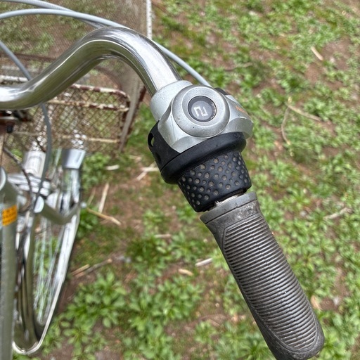 自転車 ママチャリ27インチ鍵付きギア付き (いぬいぬぬ) 滝沢のその他