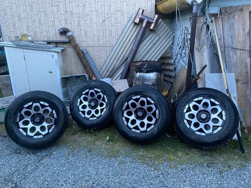 マッドヴァンス03 (shin) 下曽根のタイヤ、ホイールの中古あげます