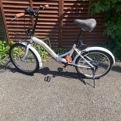 折りたたみ自転車の画像