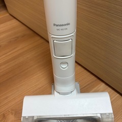 Panasonic コードレス掃除機 (riri) 九産大前の生活家電《掃除機》の