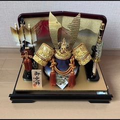 五月人形、兜、ケース付き、オルゴール付きの画像
