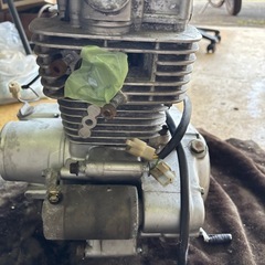 SUZUKI GN125エンジンの画像