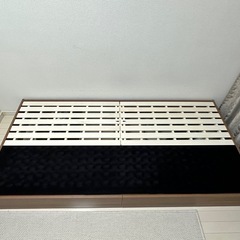 【売約済み】シングルヘッドレス収納付きベッドフレーム　ニトリの画像