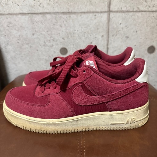 NIKE AIR FORCE 1