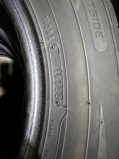 205/65R16 22年製