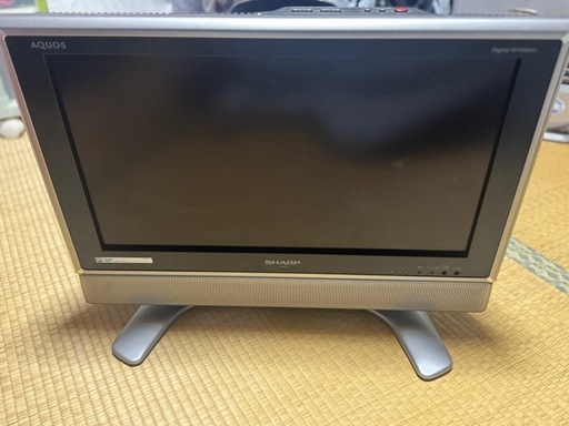 5000円でお譲りします SHARPテレビ テレビSHARP (ワドウ丸) 巻のテレビ《液晶テレビ》の中古あげます